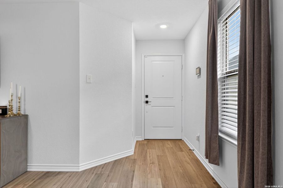 Spacious, unfurnished interior of a new home in , Boerne (Image 20).