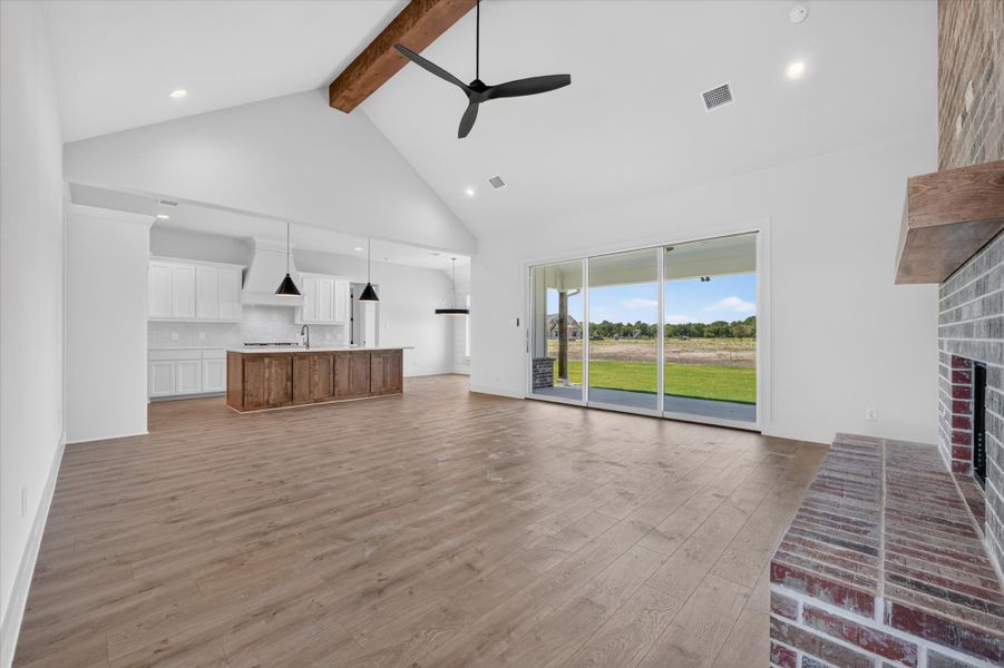 Spacious, unfurnished interior of a new home in Paloma Ranches, Justin (Image 20). Spacious, unfurnished interior of a new home in Paloma Ranches, Justin (Image 20).