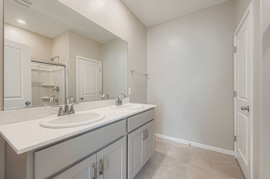 Maricopa, AZ New Home.  - Slide 15