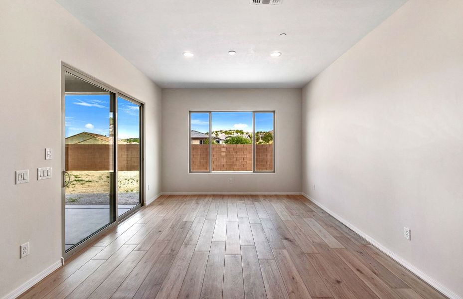 Spacious, unfurnished interior of a new home in Vistoso Canyon Estates, Oro Valley (Image 22). Spacious, unfurnished interior of a new home in Vistoso Canyon Estates, Oro Valley (Image 22).