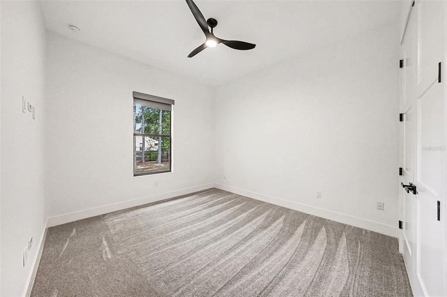 Spacious, unfurnished interior of a new home in , Lutz (Image 26).