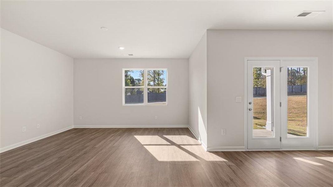 Spacious, unfurnished interior of a new home in Jackson Landing, Jefferson (Image 30).