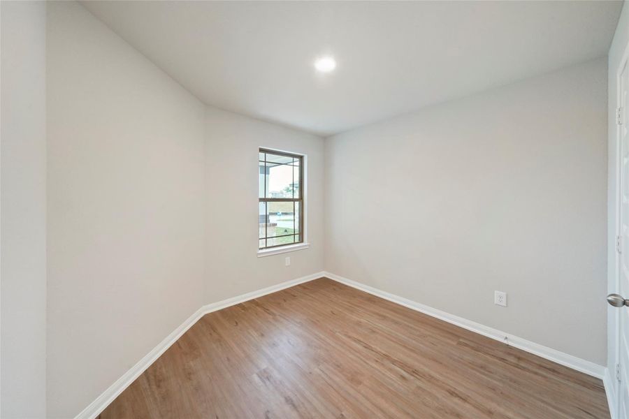 Spacious, unfurnished interior of a new home in Lexington Heights, Willis (Image 17). Spacious, unfurnished interior of a new home in Lexington Heights, Willis (Image 17).