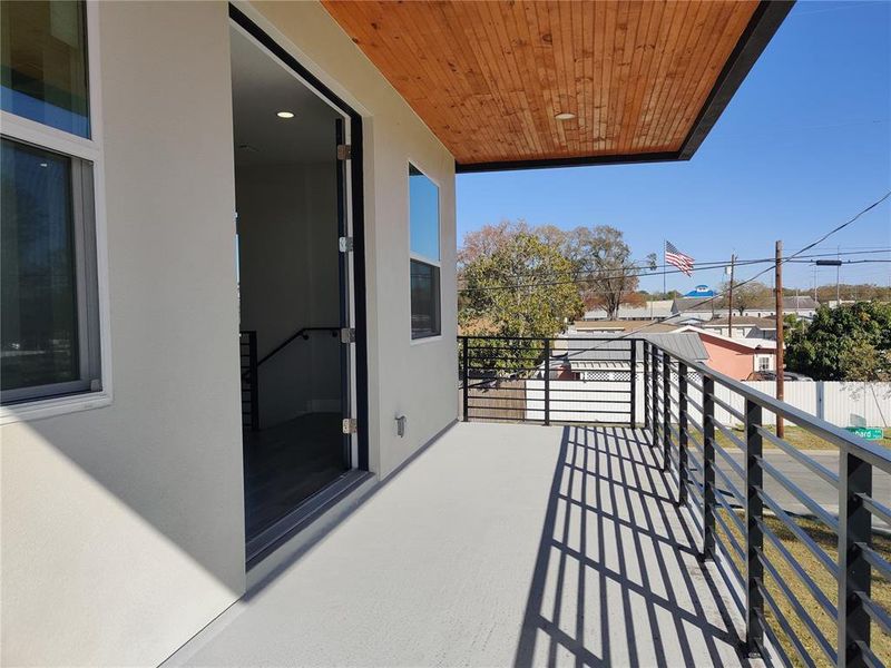 Exterior details and patio area of a home in , Tampa (Image 24).