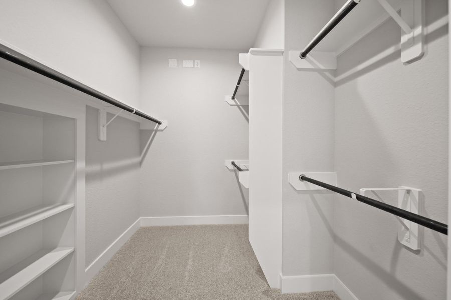 Spacious, unfurnished interior of a new home in Beacon Hill, Waller (Image 13).