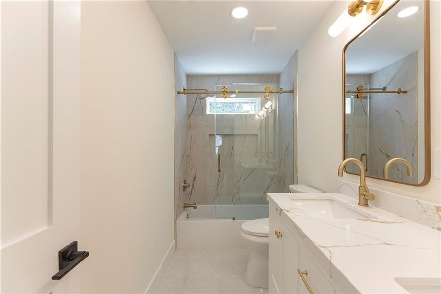 Furnished interior view inside a new home in , Peachtree Corners (Image 5).