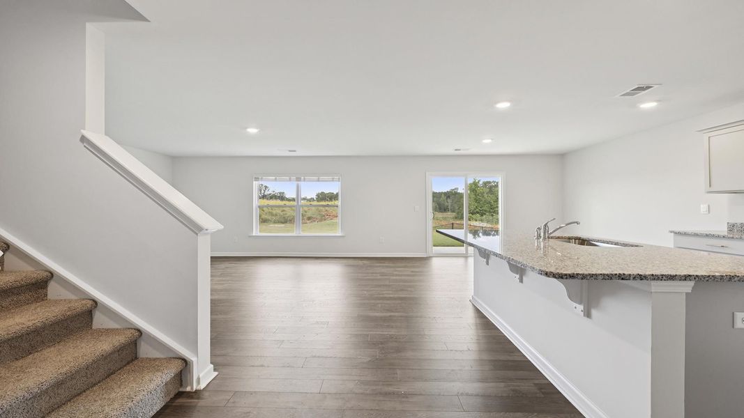 Spacious, unfurnished interior of a new home in Lakestone, Woodruff (Image 14).