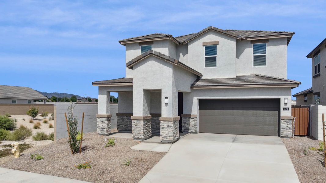 Representative exterior details of a home built from the Apache by D.R. Horton in Zanjero Pass, Glendale (Image 3).