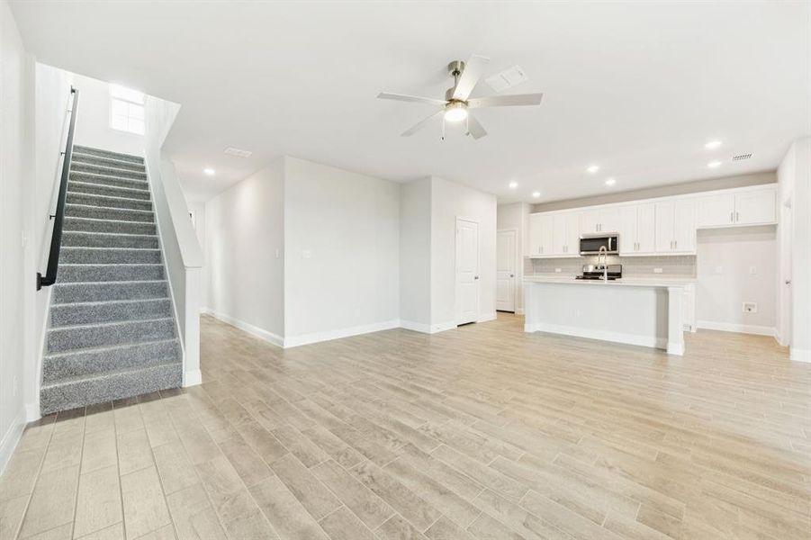 Spacious, unfurnished interior of a new home in Sicily, Princeton (Image 11).