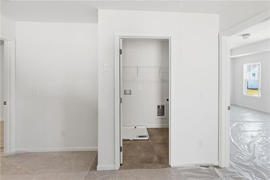 Spacious, unfurnished interior of a new home in Creekside Landing, Dallas (Image 23).