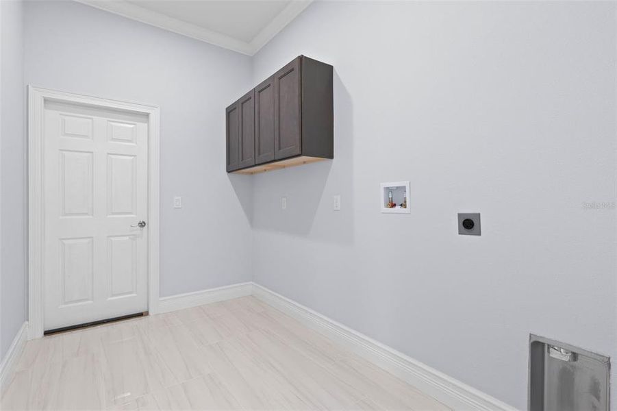 Spacious, unfurnished interior of a new home in , Palm Coast (Image 42).