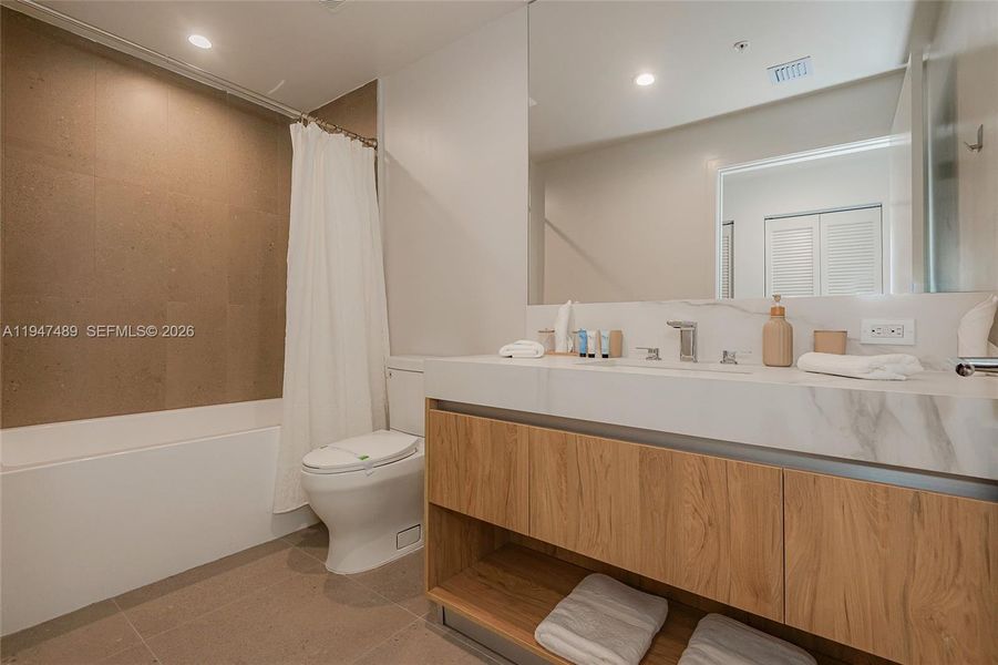 Furnished interior view inside a new home in , Miami (Image 27).