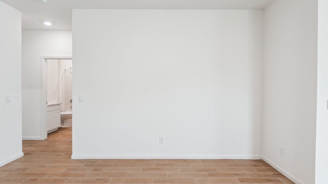 Spacious, unfurnished interior of a new home in Copper Falls, Buckeye (Image 26). Spacious, unfurnished interior of a new home in Copper Falls, Buckeye (Image 26).