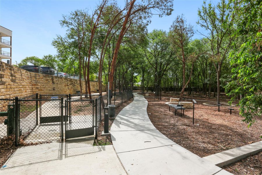 Community amenities in , Austin (Image 15).