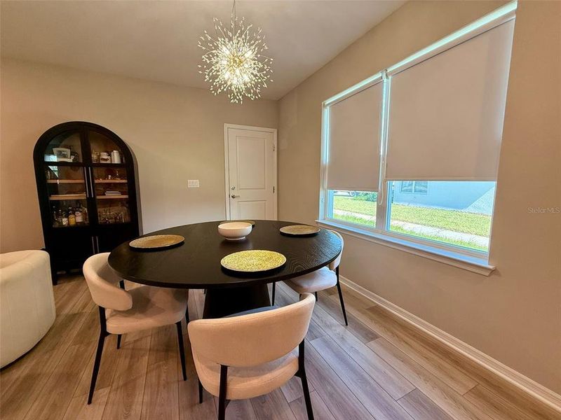 Furnished interior view inside a new home in , Winter Garden (Image 21).
