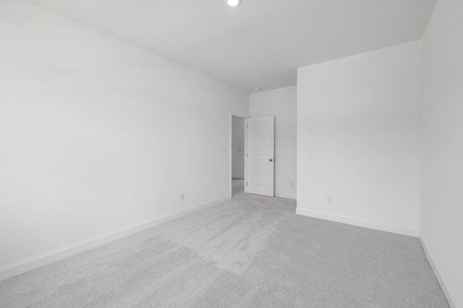Spacious, unfurnished interior of a new home in Bennett Farm, Loganville (Image 12). Spacious, unfurnished interior of a new home in Bennett Farm, Loganville (Image 12).
