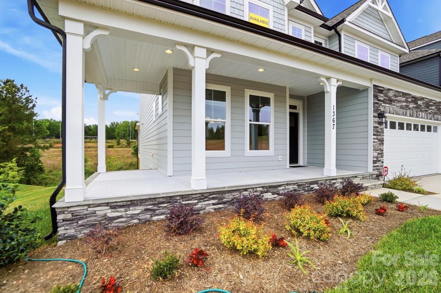 Exterior details and patio area of a home in Robinson Oaks, Gastonia (Image 4).