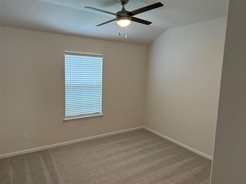 Spacious, unfurnished interior of a new home in , Sherman (Image 14).