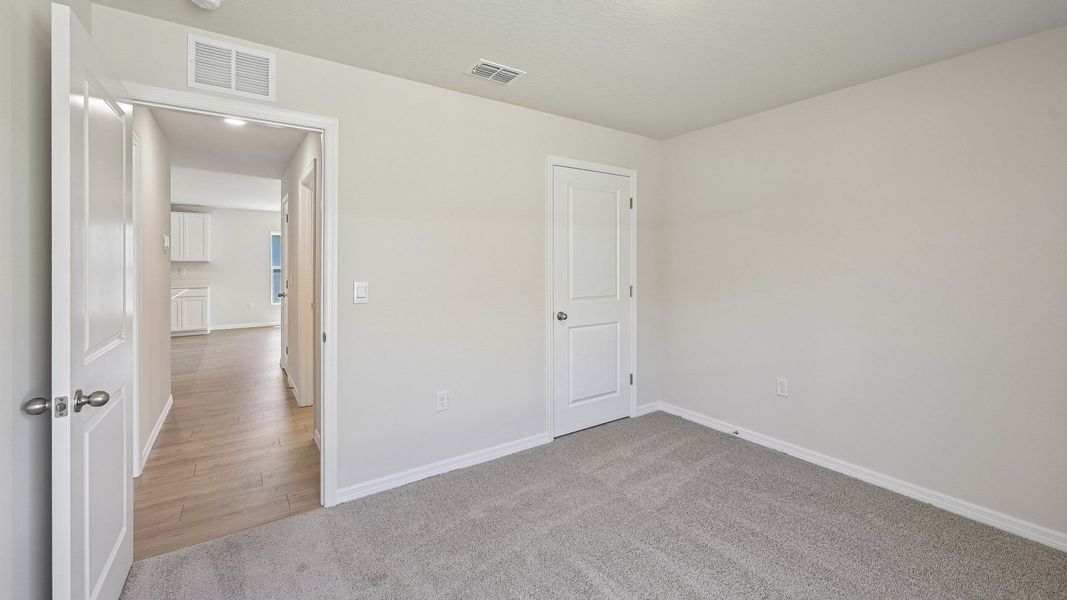 Spacious, unfurnished interior of a new home in Oakfield Lakes, Parrish (Image 21). Spacious, unfurnished interior of a new home in Oakfield Lakes, Parrish (Image 21).