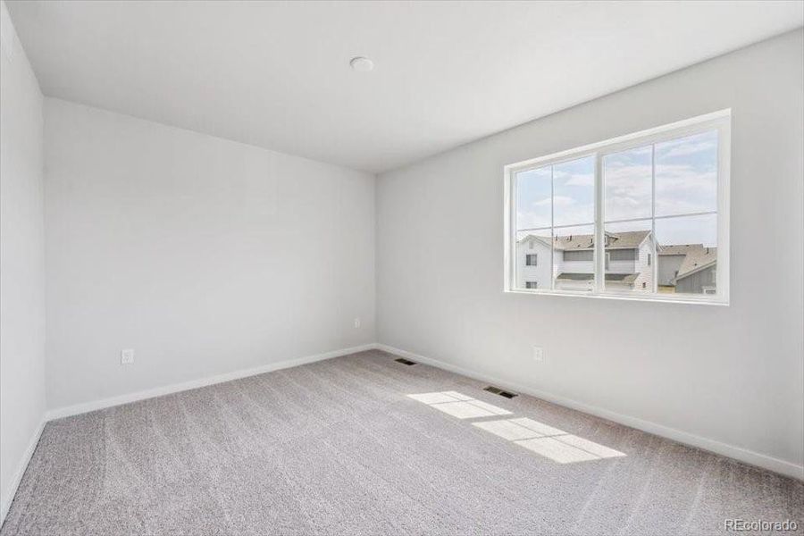 Spacious, unfurnished interior of a new home in Farmlore, Brighton (Image 16).