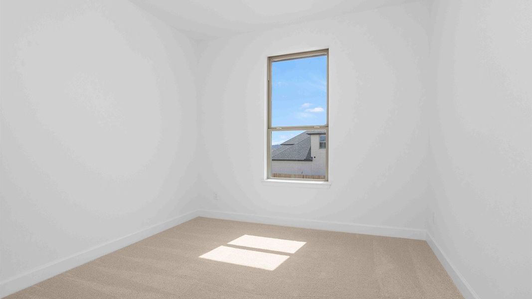 Spacious, unfurnished interior of a new home in Elyson, Katy (Image 8).