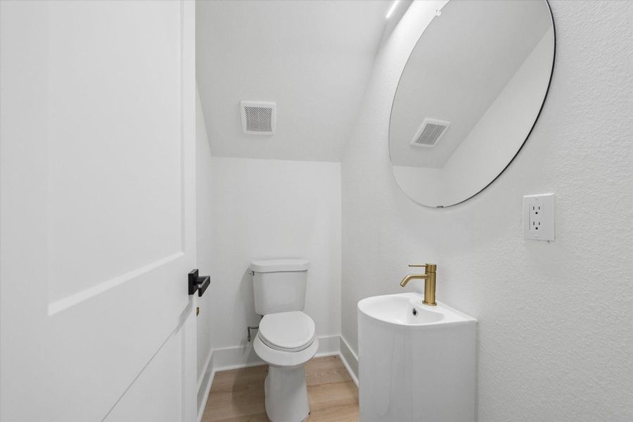 Furnished interior view inside a new home in , Houston (Image 6). Furnished interior view inside a new home in , Houston (Image 6).