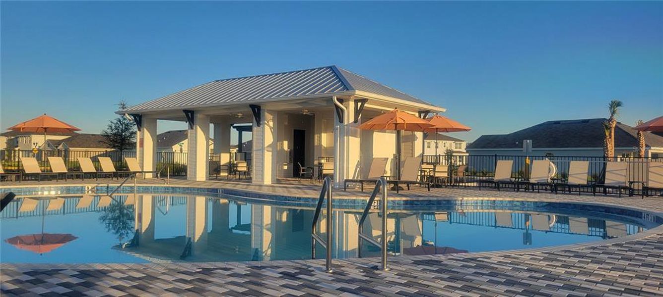 Community amenities in Mandarin Grove, Palmetto (Image 4).