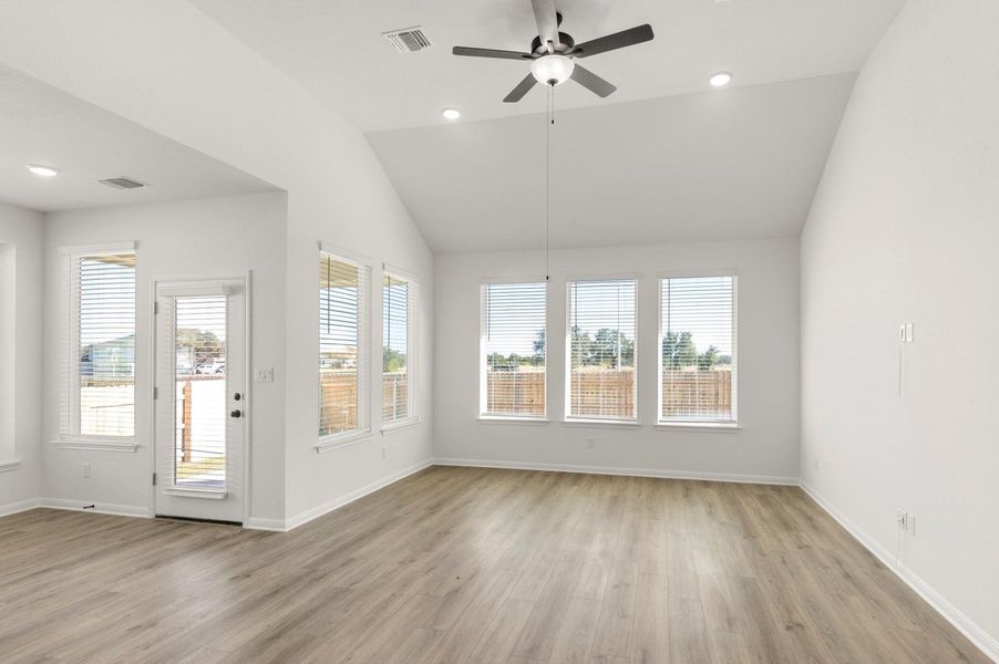Spacious, unfurnished interior of a new home in Grande Estates, Bertram (Image 19).