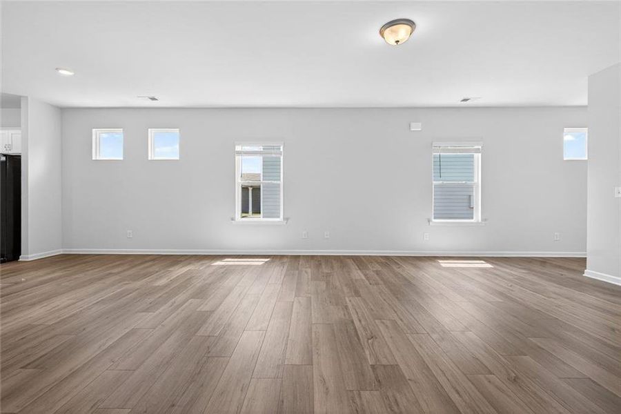 Spacious, unfurnished interior of a new home in Meadowbrook, Cartersville (Image 19). Spacious, unfurnished interior of a new home in Meadowbrook, Cartersville (Image 19).