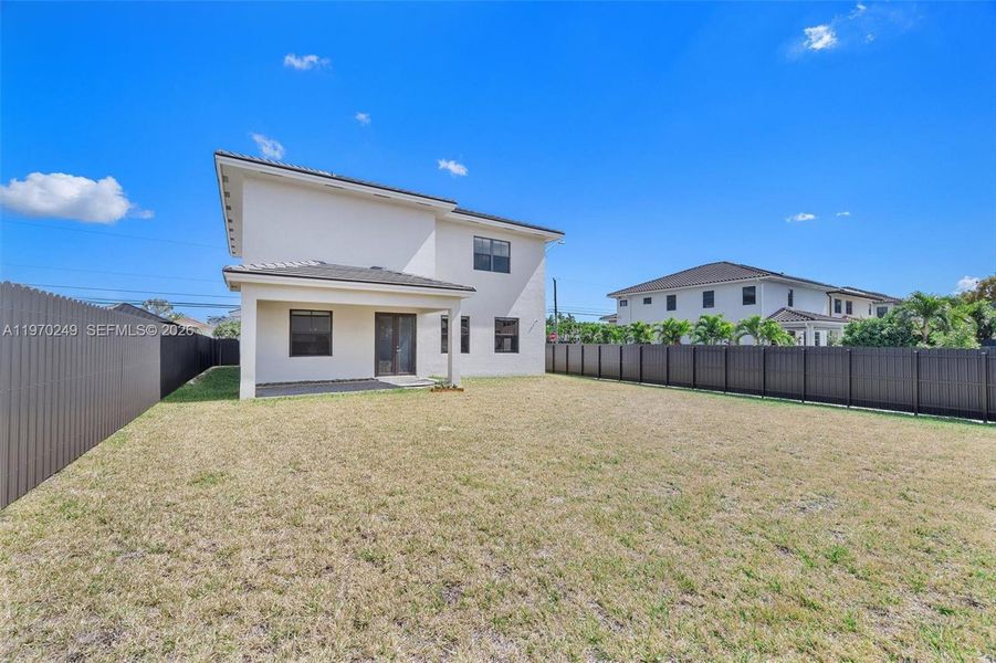 Exterior details and patio area of a home in , Miami (Image 4).