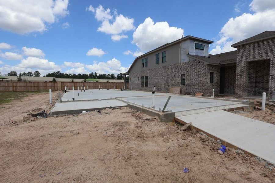 Every foundation at DWH is engineered and it’s inspected three times! We do not do “batch” testing. Rest easy knowing your foundation comes with a 10 year warranty. Every foundation at DWH is engineered and it’s inspected three times! We do not do “batch” testing. Rest easy knowing your foundation comes with a 10 year warranty.