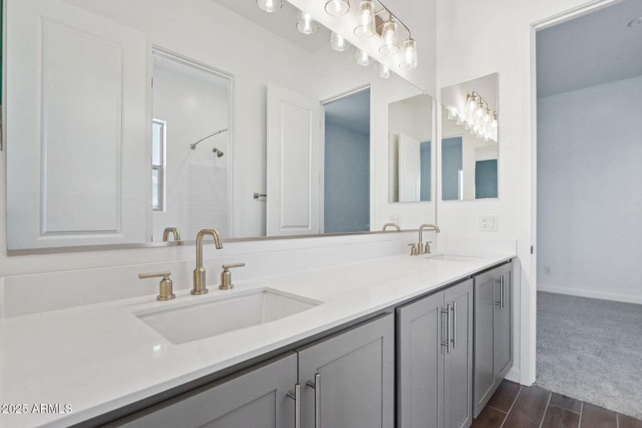 23-web-or-mls-E Utah Ave-S0909-023