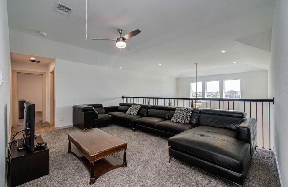 Furnished interior view inside a new home in Parks Edge, Missouri City (Image 8).