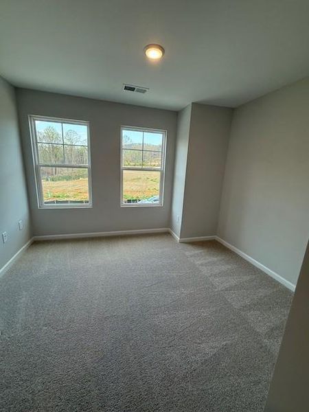 Spacious, unfurnished interior of a new home in Hemingway, Cumming (Image 8).