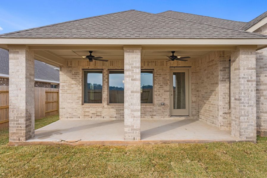 Exterior details and patio area of a home in Escondido, Magnolia (Image 3).