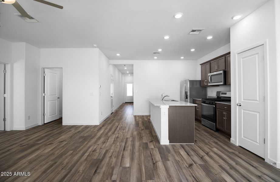 Southwest_Ash_A_R_010 Southwest_Ash_A_R_010