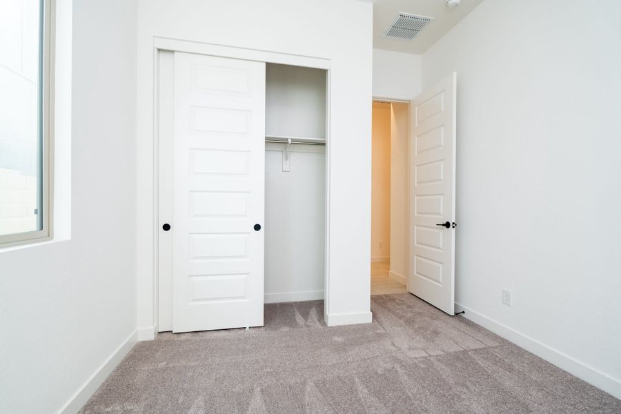 Spacious, unfurnished interior of a new home in Soleo, San Tan Valley (Image 13). Spacious, unfurnished interior of a new home in Soleo, San Tan Valley (Image 13).