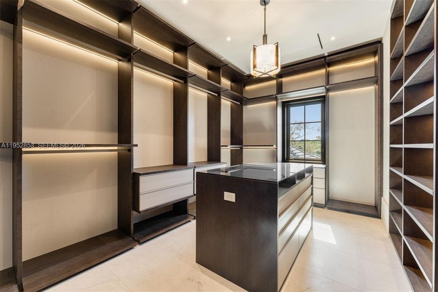 Furnished interior view inside a new home in , Pinecrest (Image 9).