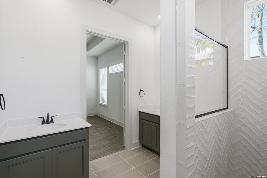 Furnished interior view inside a new home in Buffalo Crossing, Cibolo (Image 15).