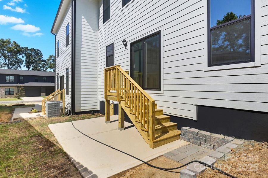 Exterior details and patio area of a home in , Charlotte (Image 3).