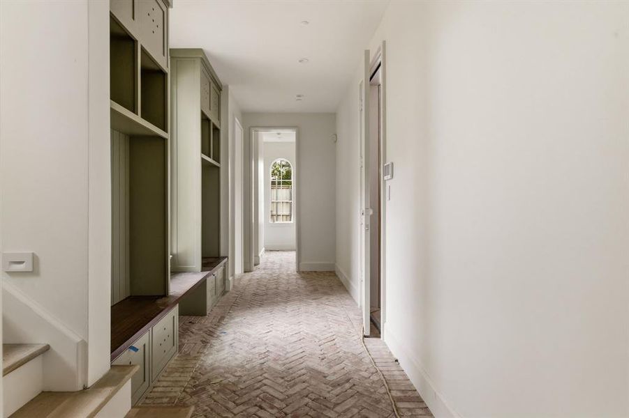 Spacious, unfurnished interior of a new home in , University Park (Image 15).