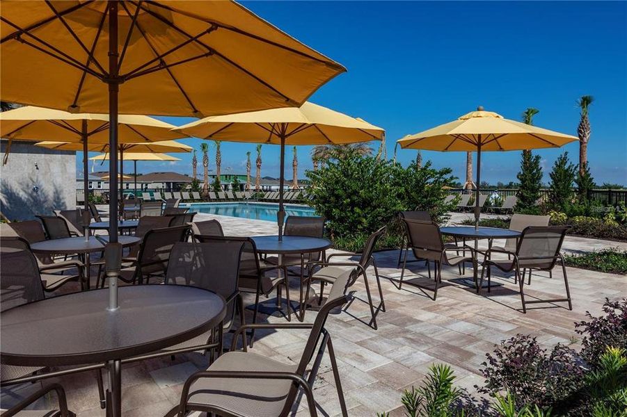 Community amenities in Lake Lucerne, Winter Haven (Image 25).