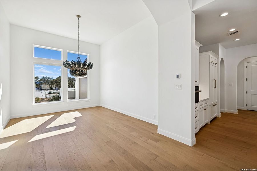Spacious, unfurnished interior of a new home in , San Antonio (Image 72).