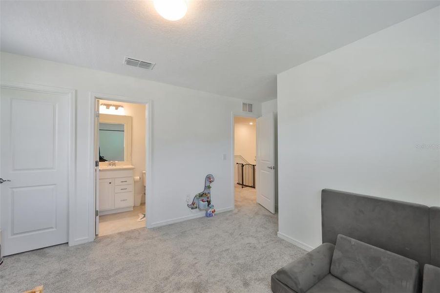 Furnished interior view inside a new home in , Valrico (Image 15).