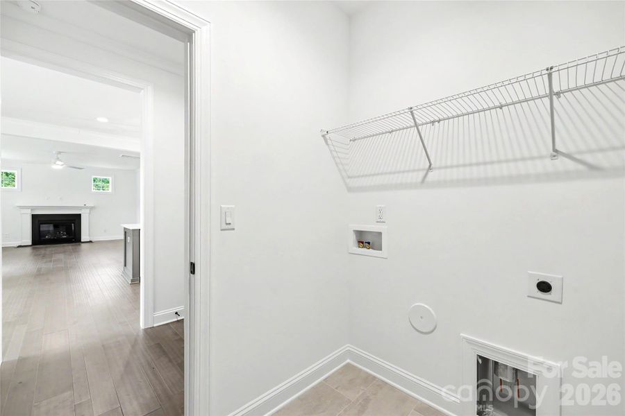 Spacious, unfurnished interior of a new home in , Mint Hill (Image 14).