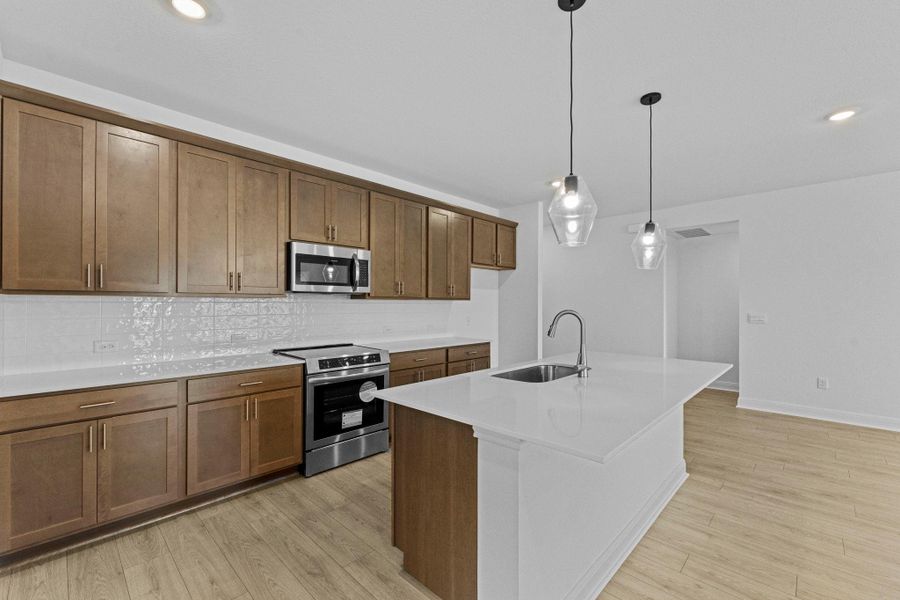 Furnished interior view inside a new home in Riverview, Georgetown (Image 6).