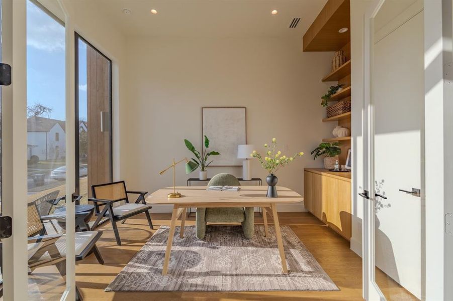 Furnished interior view inside a new home in , Dallas (Image 9).
