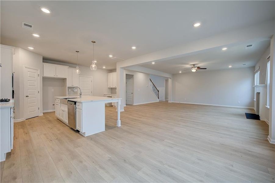 Spacious, unfurnished interior of a new home in Trinity Park, McDonough (Image 31).