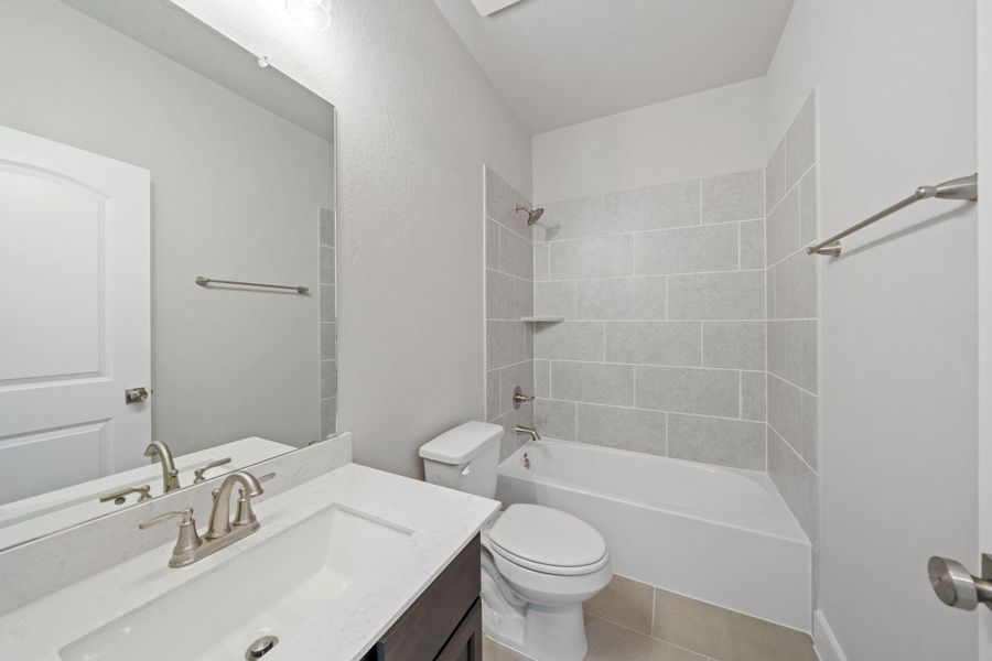 Whether you’re hosting family and friends or for the kiddos, our secondary bathrooms invite you to relax, refresh, and feel right at home. Whether you’re hosting family and friends or for the kiddos, our secondary bathrooms invite you to relax, refresh, and feel right at home.