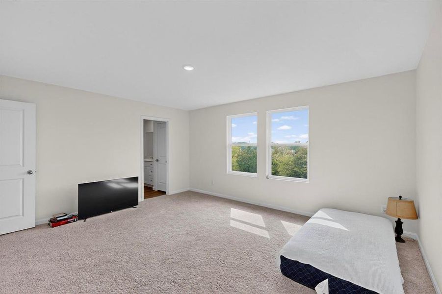 Image 29 of a home in Meadow Park. Image 29 of a home in Meadow Park.